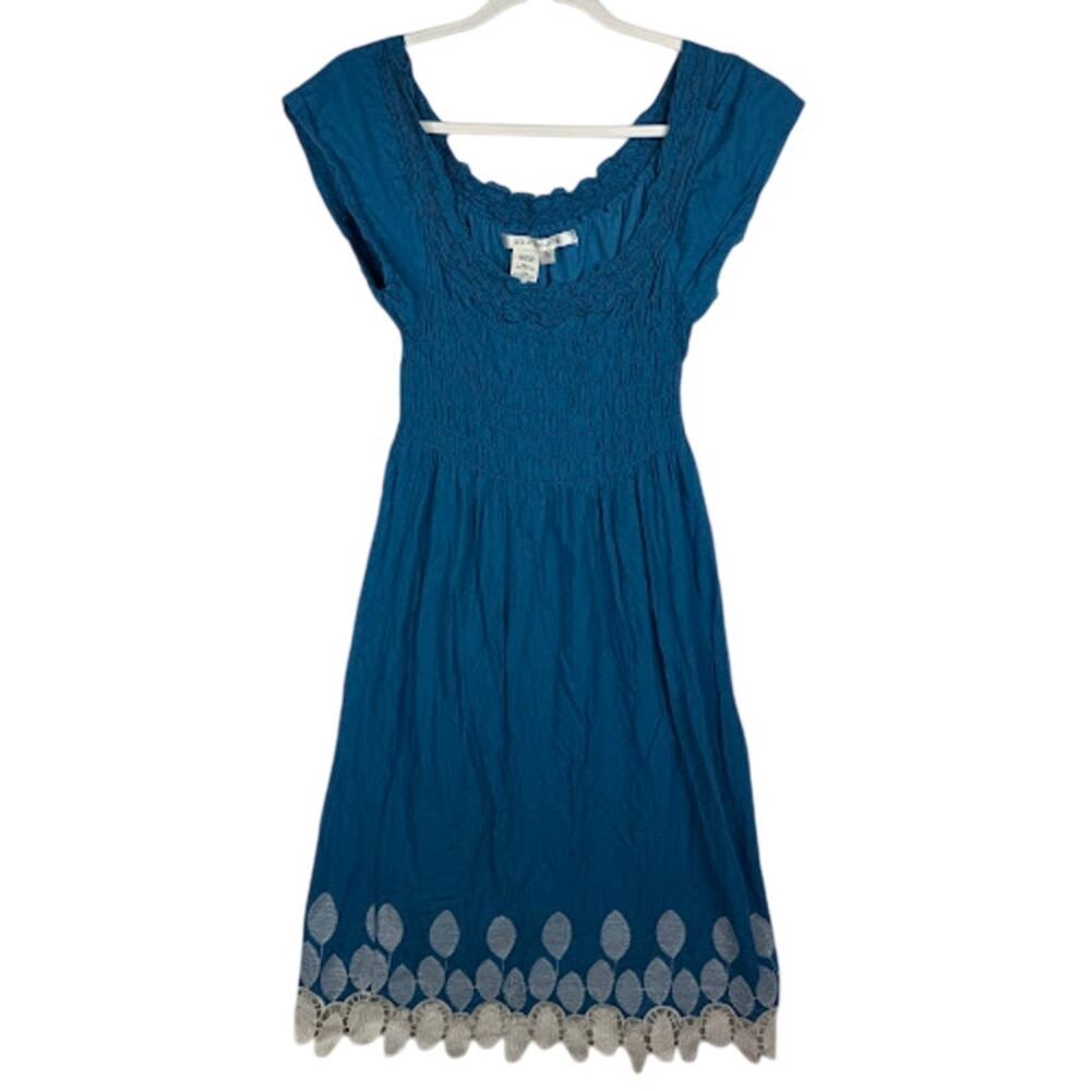 Max‎ Studio Blue Cap Sleeve Smocked Dress Embroidered Hem Summer Casual S